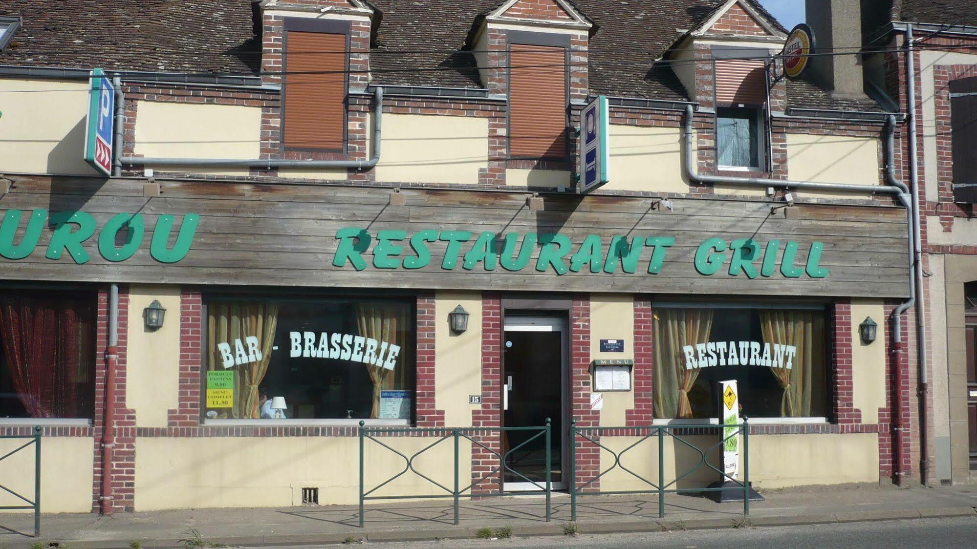 Kangourou A Moustache Thivars Exterior photo
